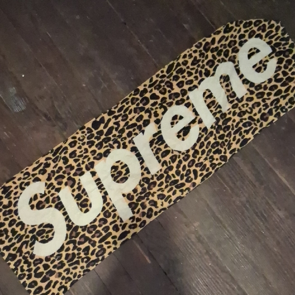 Supreme Leopard Patterned Towel